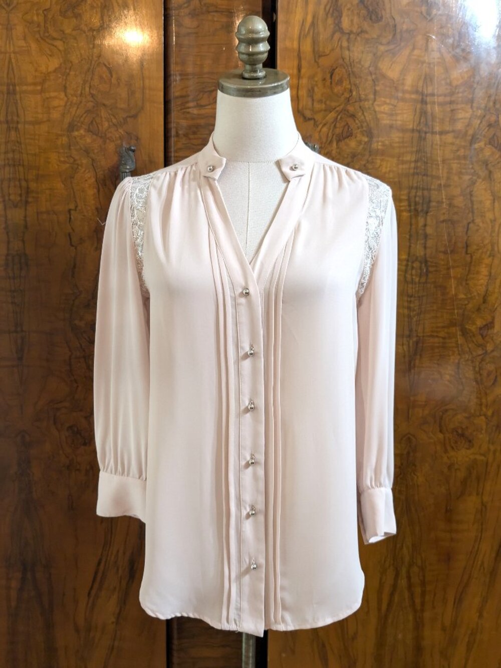 Moulinette Soeurs Anthropologie Beige Blouse 0 Lace Shoulder Pleated Coquette